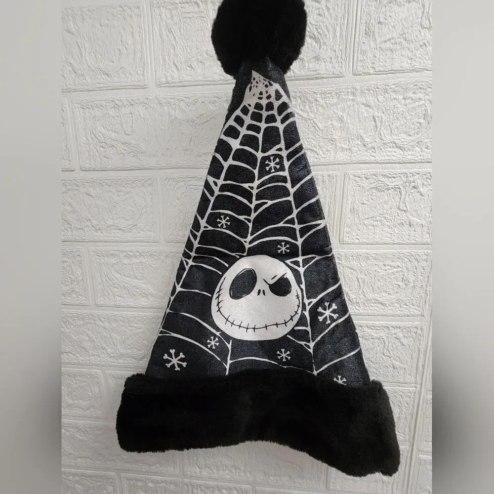 Disney Nightmare Before Christmas Santa Hat Jack Skellington Up To Snow Good New